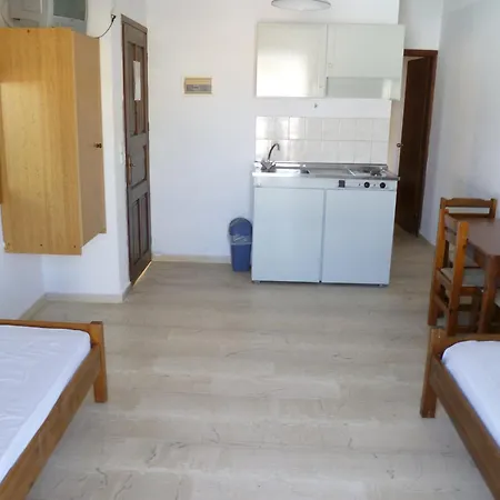Karmi Aparthotel