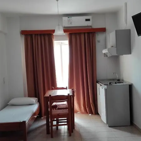 Karmi Aparthotel 2*