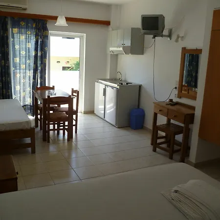 Karmi Aparthotel Kolymbari